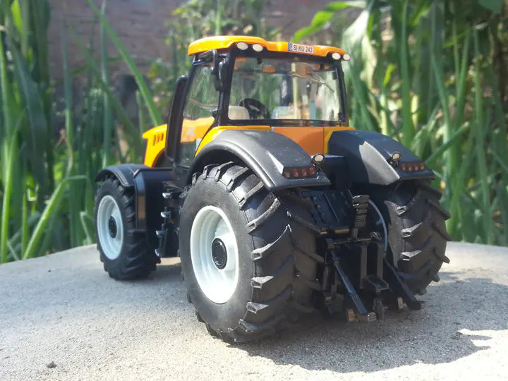 Beautiful Alloy Tractor Toy Model with Engineering Design